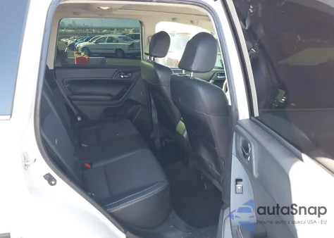 2017 Subaru Forester 2.0Xt Premium z USA, uszkodzony, nr VIN JF2SJGEC7HH562056